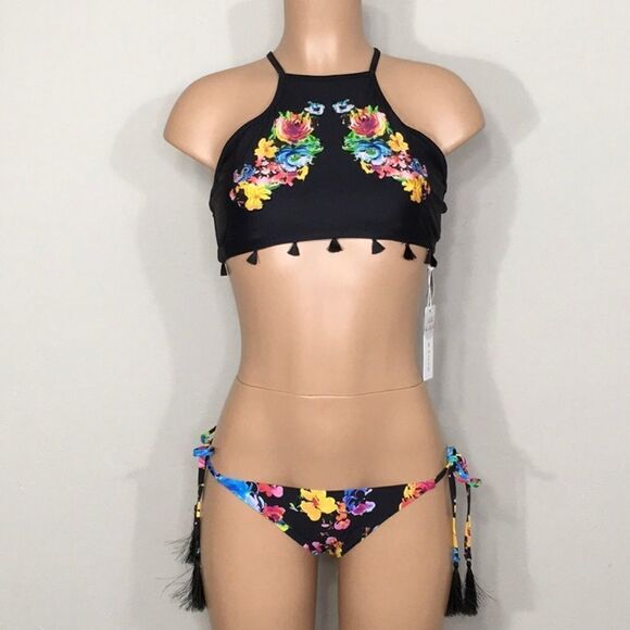 PILYQ tasseled embroidered bikini set. D-cup/M-bottom. NWT - Picture 5 of 14